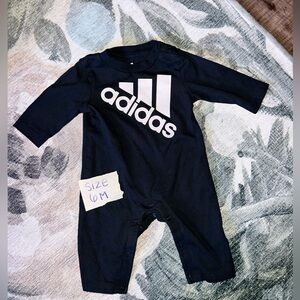 Baby’s adidas outfit black
